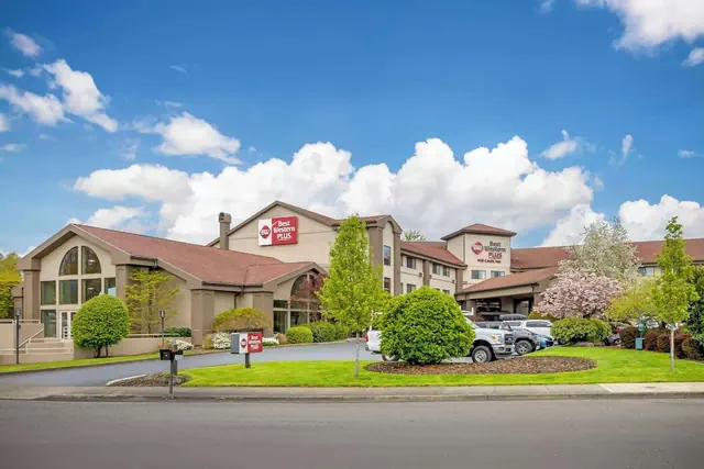 Photo 1 - Best Western Plus Mill Creek Inn
