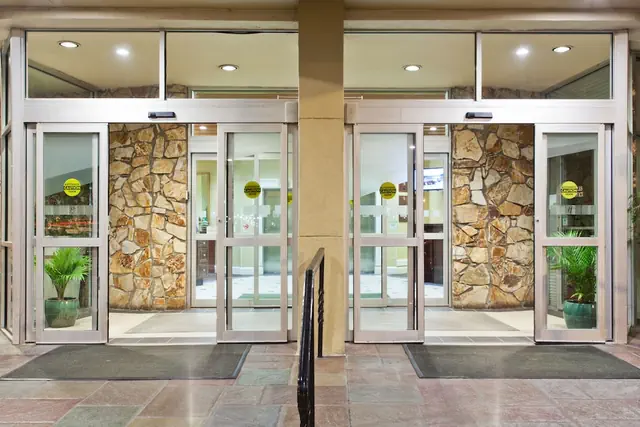 Photo 1 - Holiday Inn Charleston Riverview by IHG