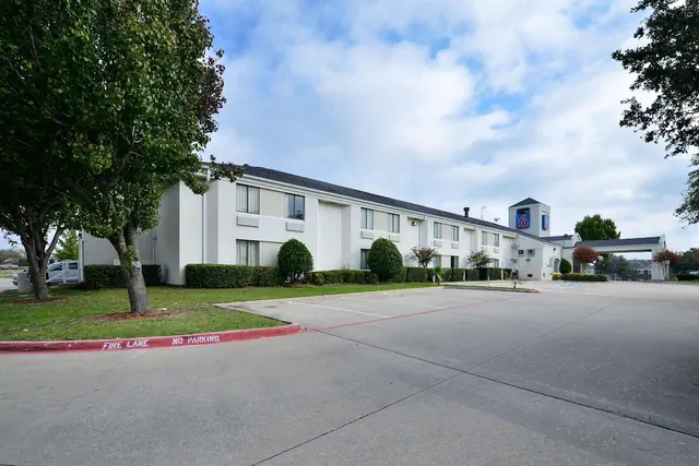 Photo 1 - Motel 6 Plano, TX - West - Frisco