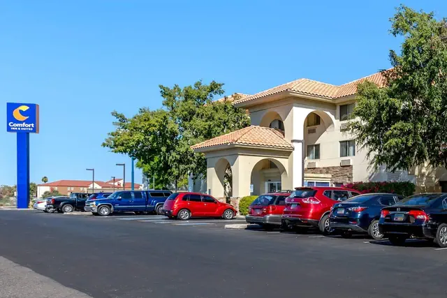 Photo 1 - Comfort Inn & Suites Phoenix North / Deer Valley