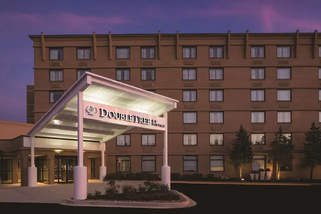 Photo 1 - DoubleTree by Hilton Hotel Laurel