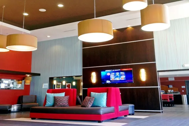 Photo 1 - Holiday Inn Express Bakersfield by IHG
