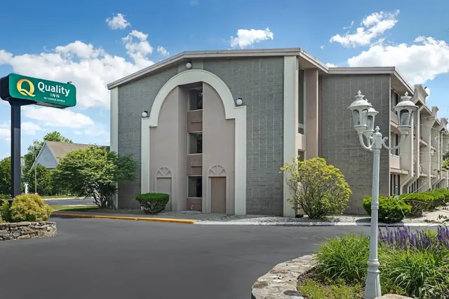 Photo 1 - Quality Inn Old Saybrook - Westbrook