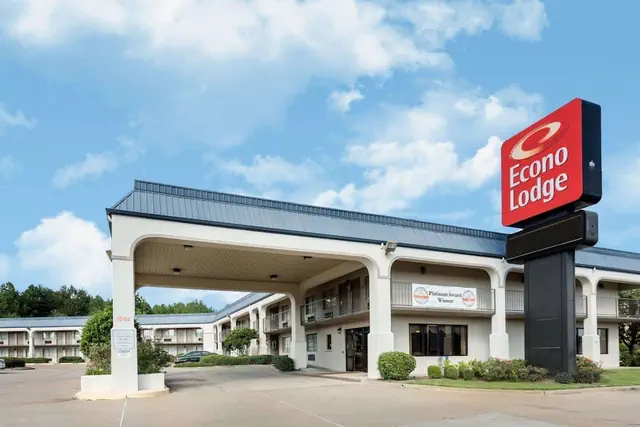 Photo 1 - Econo Lodge Grenada