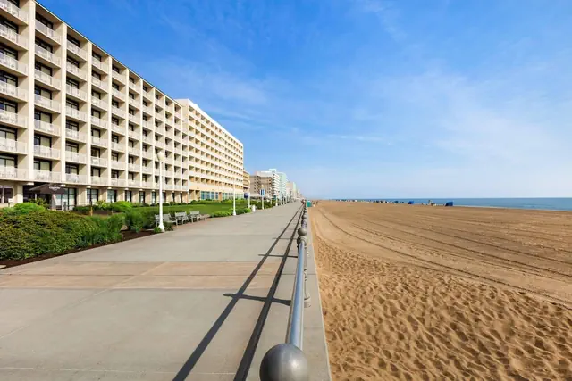 Photo 1 - Country Inn & Suites by Radisson, Virginia Beach (Oceanfront)