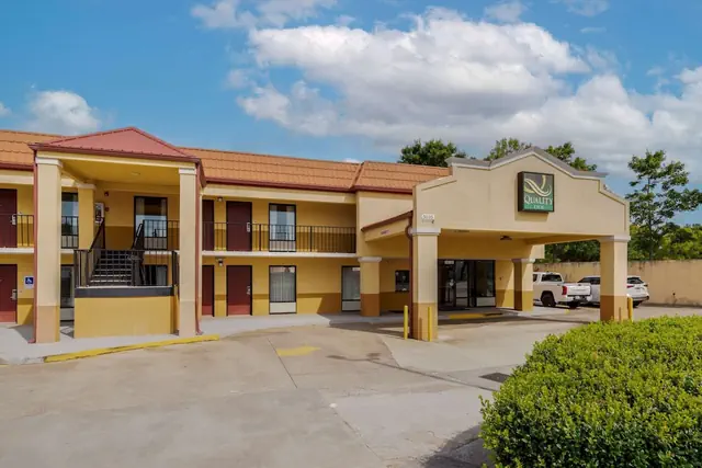 Photo 1 - Quality Inn Acworth North