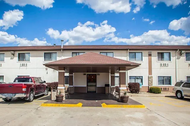 Photo 1 - Quality Inn Forsyth - Decatur