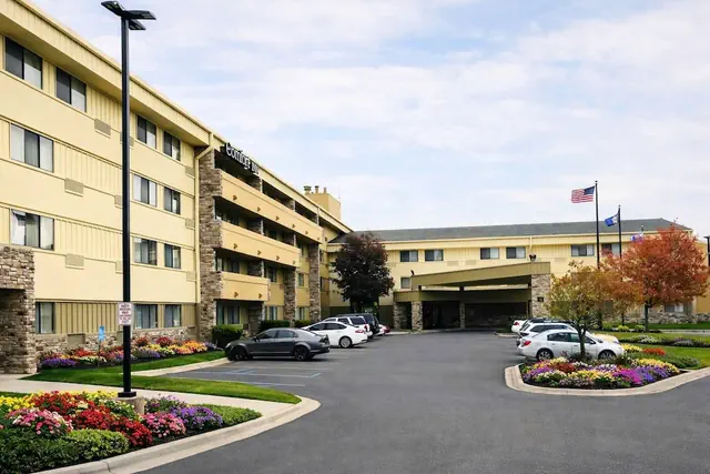 Photo 1 - Comfort Inn  Farmington Hills - Detroit Northwest
