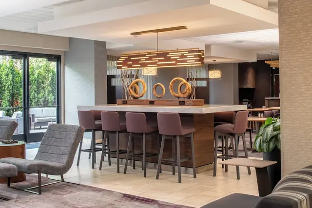 Photo 1 - Courtyard by Marriott Portland Airport