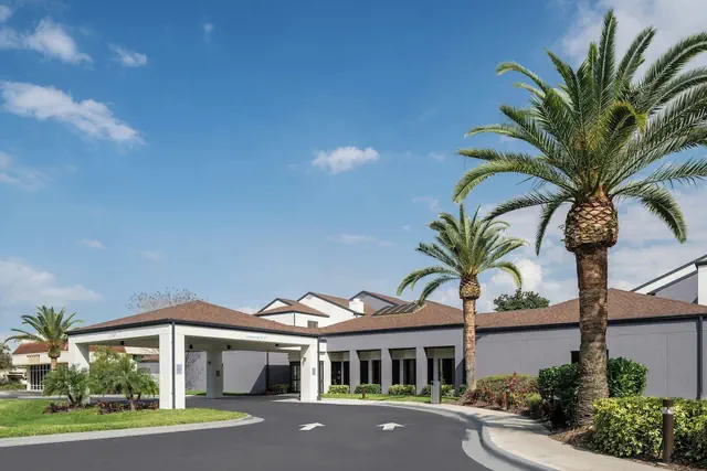 Photo 1 - Courtyard by Marriott Orlando Airport