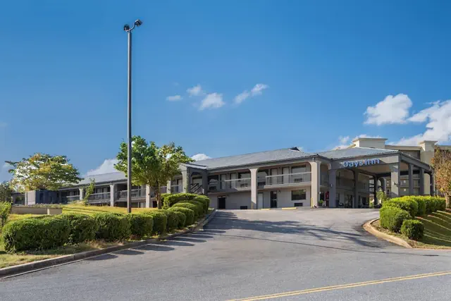 Photo 1 - Days Inn by Wyndham Anderson