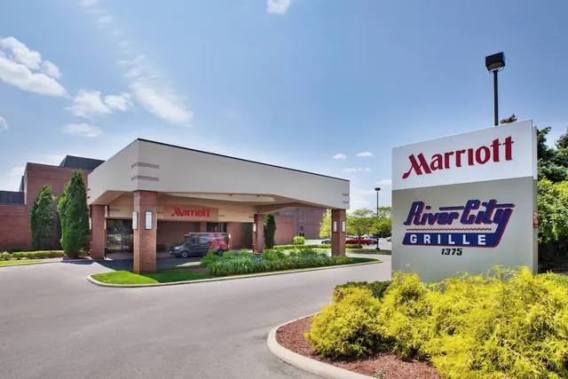 Photo 1 - Columbus Airport Marriott