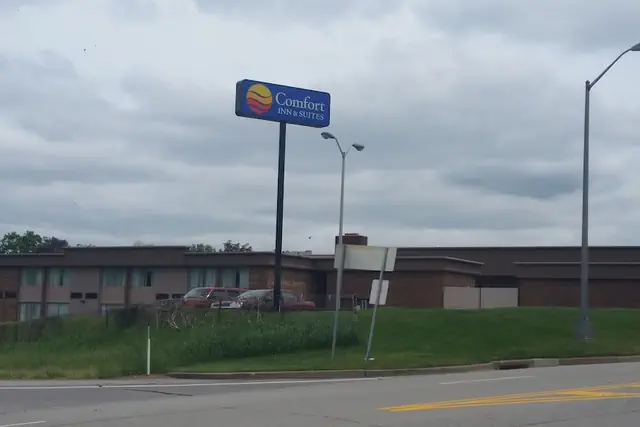 Photo 1 - Comfort Inn & Suites Pittsburgh Fox Chapel