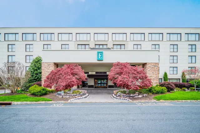 Photo 1 - Embassy Suites by Hilton Piscataway Somerset