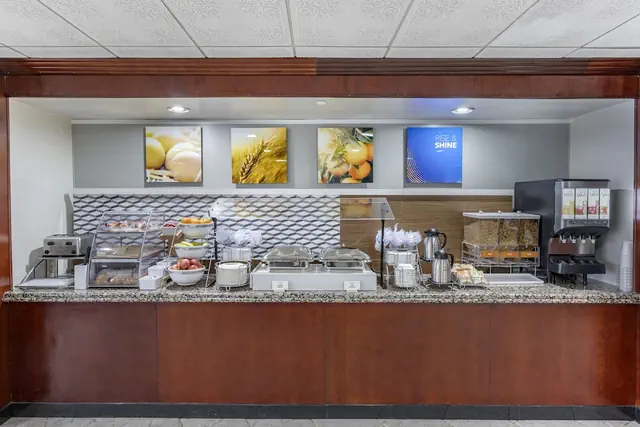 Photo 1 - Comfort Inn Paramus - Hackensack