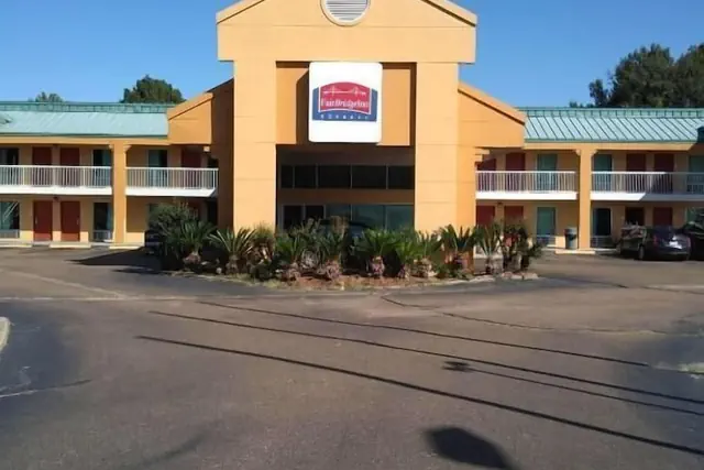 Photo 1 - FairBridge Inn Express Natchez