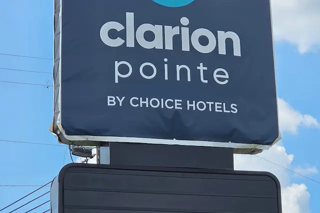 Photo 1 - Clarion Pointe Alachua - Gainesville Area
