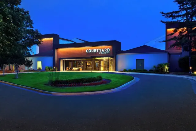 Photo 1 - Courtyard by Marriott Dulles Airport Herndon/Reston