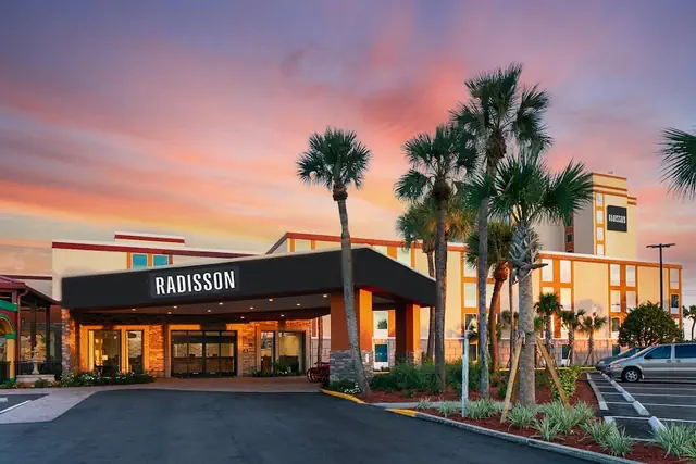 Photo 1 - Radisson Hotel Orlando Lake Buena Vista South