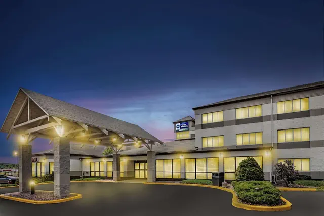 Photo 1 - Best Western Baraboo Inn