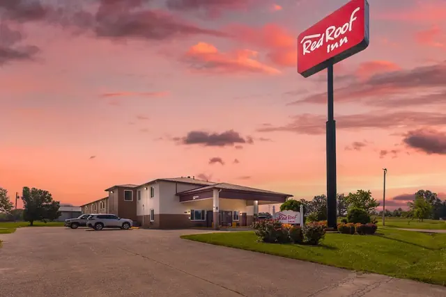Photo 1 - Red Roof Inn Paducah