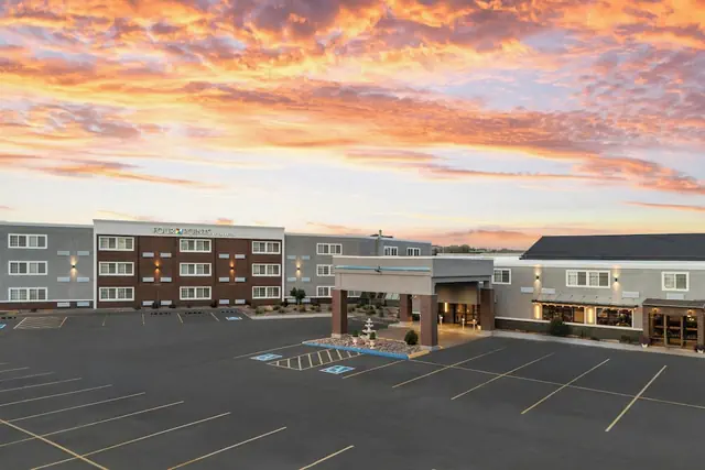Photo 1 - Four Points by Sheraton Rock Springs
