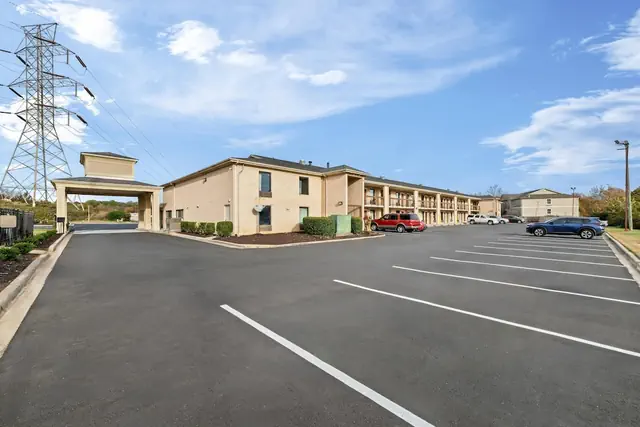 Photo 1 - Econo Lodge Kannapolis - Concord