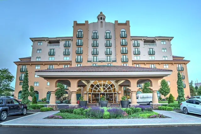 Photo 1 - Embassy Suites by Hilton Indianapolis North