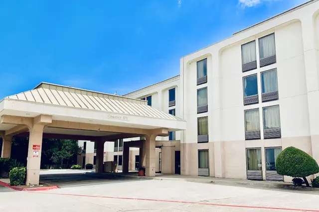 Photo 1 - Motel 6 Lewisville, TX - Medical City
