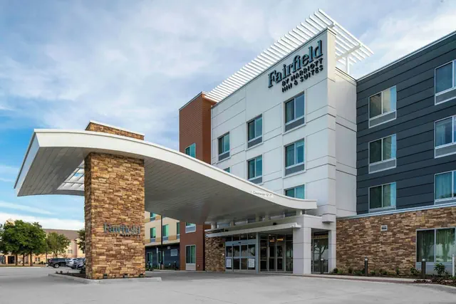 Photo 1 - Fairfield Inn & Suites by Marriott Dallas DFW Airport North/ Irving