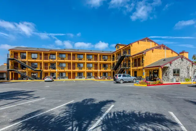Photo 1 - Quality Inn Salinas City Center Area