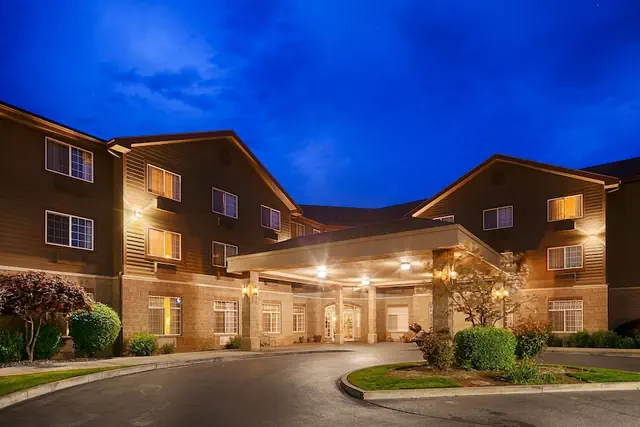 Photo 1 - Best Western Plus Kennewick Inn