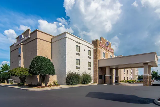 Photo 1 - Comfort Suites Knoxville Airport