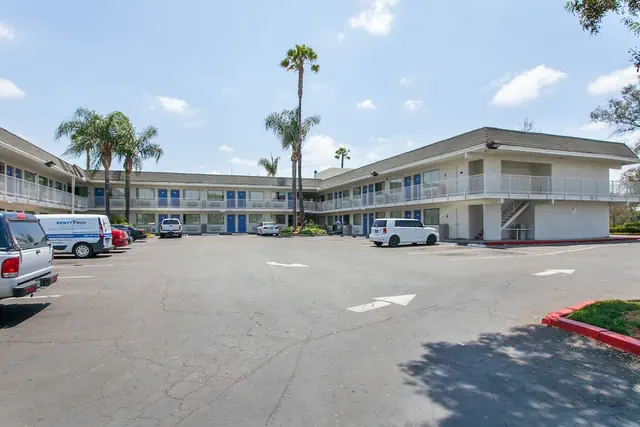 Photo 1 - Motel 6 Rosemead, CA - Los Angeles