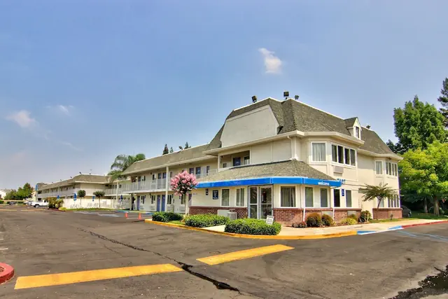 Photo 1 - Motel 6 Sacramento, CA - South Sacramento & Elk Grove