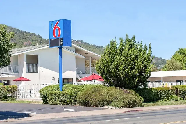 Photo 1 - Motel 6 Ukiah, CA