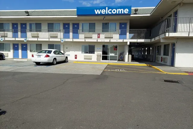 Photo 1 - Motel 6 Pendleton, OR