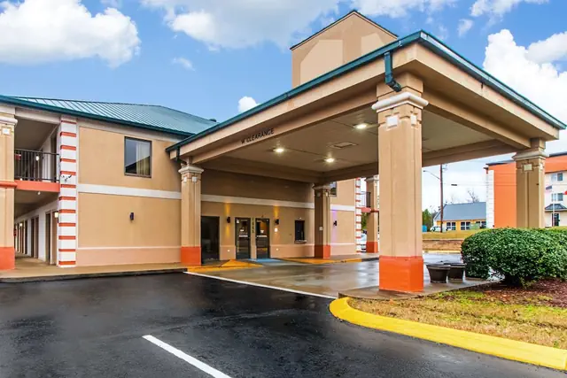 Photo 1 - Quality Inn & Suites Dickson