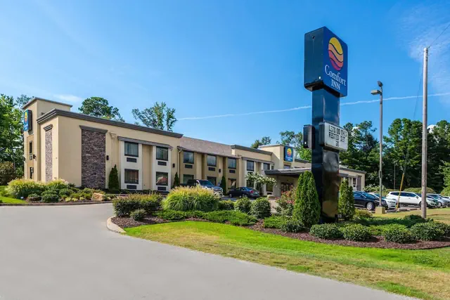 Photo 1 - Comfort Inn Tupelo Central