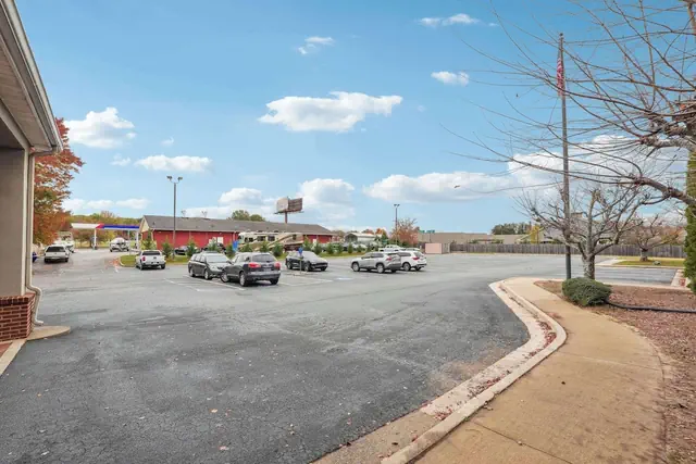 Photo 1 - Quality Inn & Suites Dawsonville