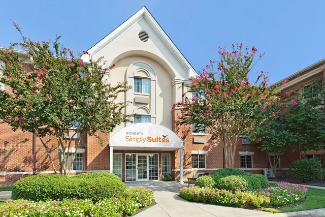 Photo 1 - Sonesta Simply Suites Charlotte University