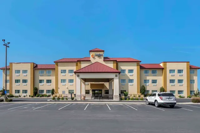 Photo 1 - Comfort Inn Crawfordsville
