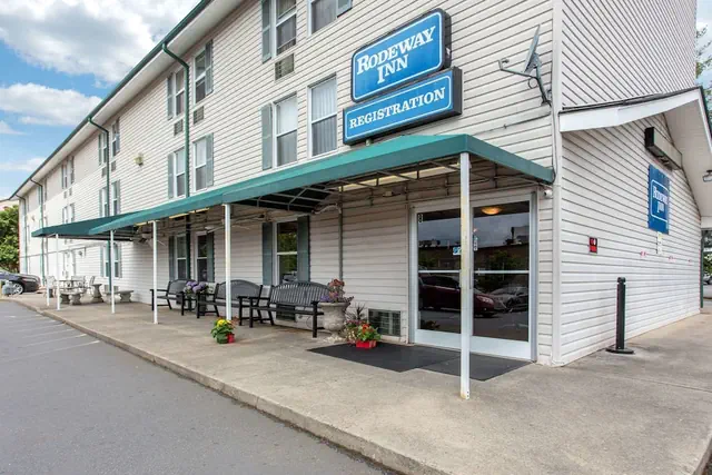 Photo 1 - Rodeway Inn Asheville