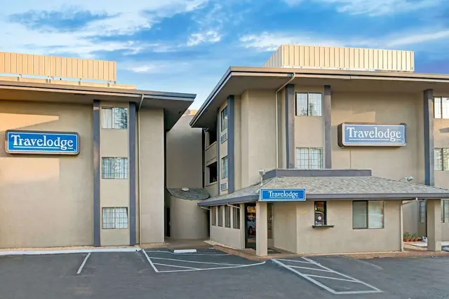 Photo 1 - Travelodge by Wyndham Sacramento / Rancho Cordova