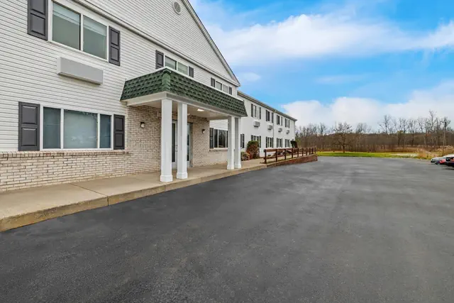 Photo 1 - Rodeway Inn