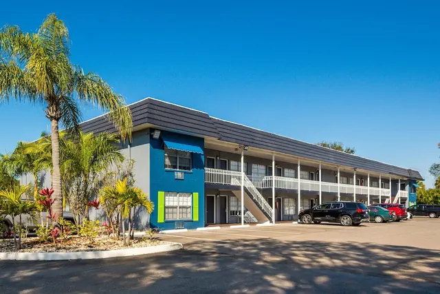 Photo 1 - SureStay Hotel by Best Western Sarasota Lido Beach