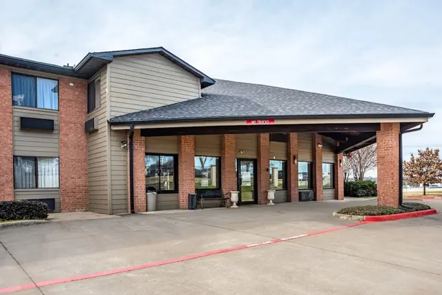 Photo 1 - Econo Lodge Inn & Suites Mckinney - Plano North