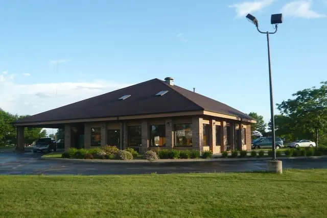 Photo 1 - Super 8 by Wyndham Green Bay I-43 Bus. Park