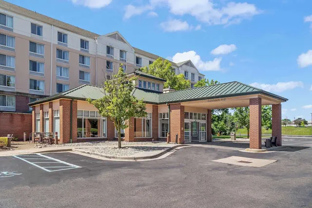 Photo 1 - Hilton Garden Inn Plymouth