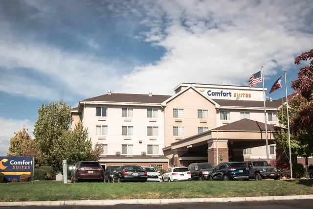 Photo 1 - Comfort Suites Salt Lake City Airport